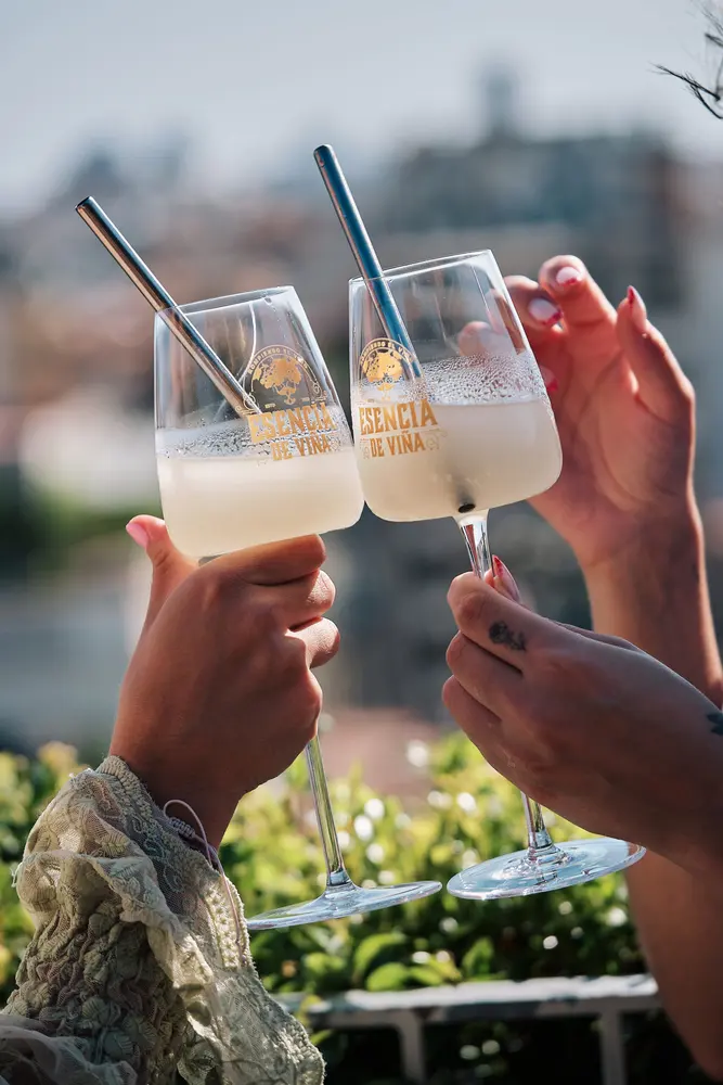 Brindis amb vistes a la ciutat